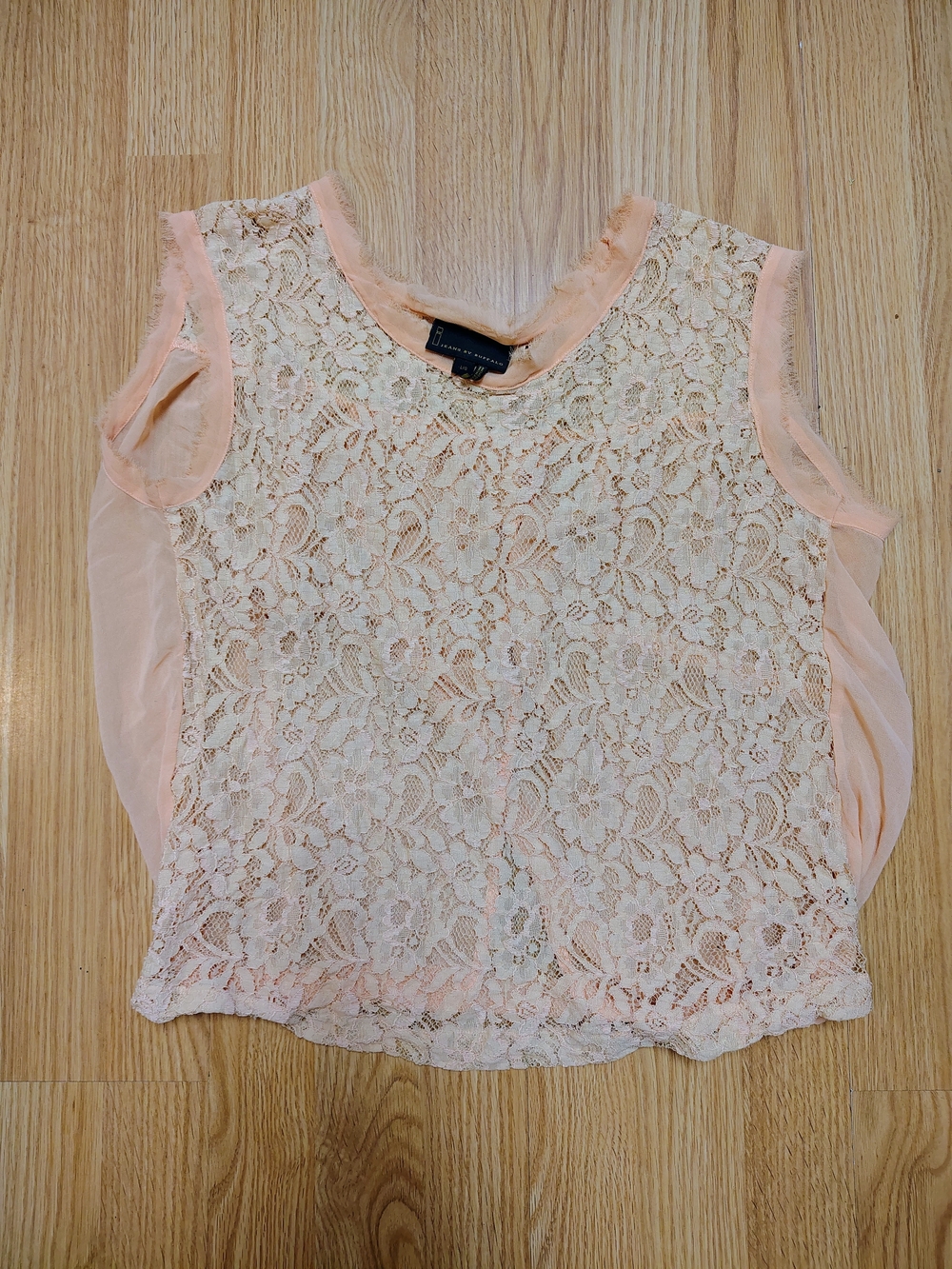 Jeans by Buffalo Brand, Woman's Pink Lace Top Size LG